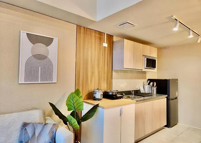 Penthouse Loft With Balcony Unit 3315