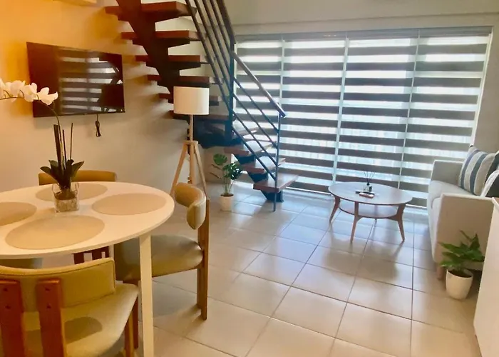 Apartamento Penthouse Loft With Balcony Unit 3315 *